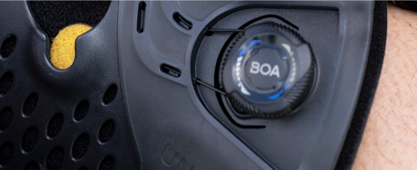 Close-up of a BOA system dial on a Ossur Unloader One X Knee Brace for OA Bone on Bone