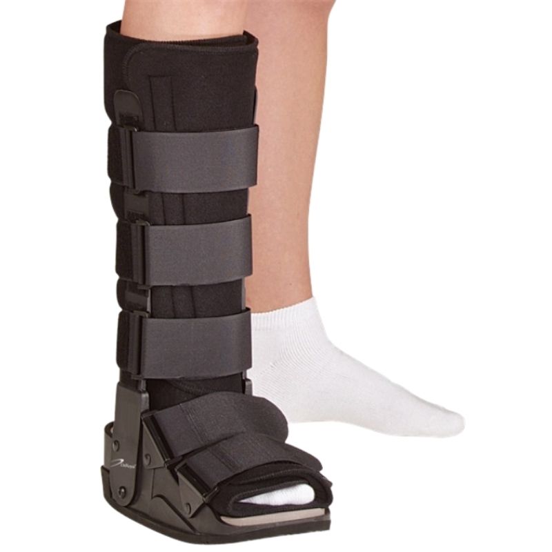 DeRoyal Pacesetter II Cam Walker Medical Fracture Boot - OrthoTape.com