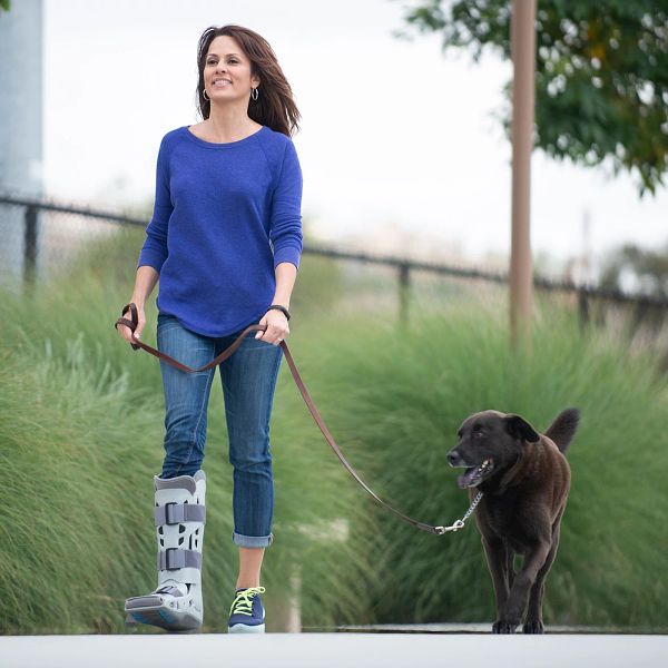 Aircast AirSelect Elite Tall Cast Boot | Orthopedic CAM Boot for Broken Ankle & Fractures