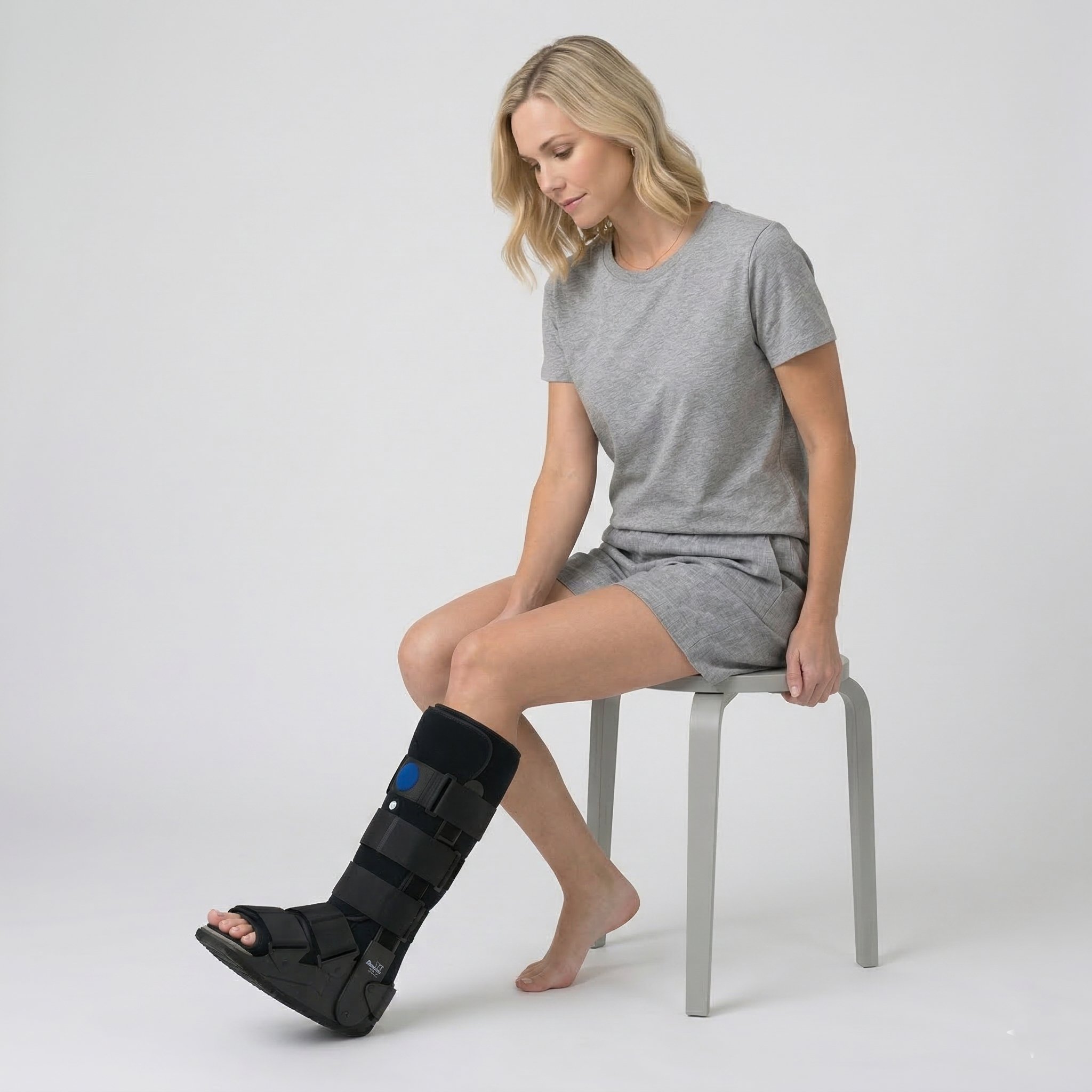 DeRoyal Pacesetter Air CAM Walker Boot | Inflatable Fracture Boot