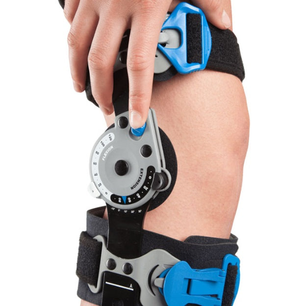 Rebound-Knee-braces-are-high-quality-highly-breathable